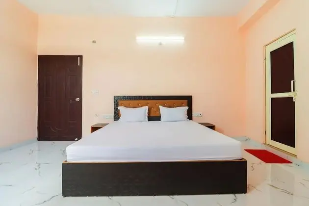 Deluxe Double Bedroom Non-AC