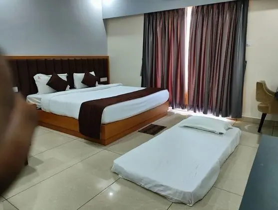 Deluxe Tek Büyük Yataklı Oda, Birden Çok Yatak, Şehir Manzaralı