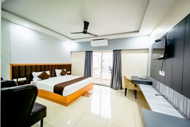 Deluxe Tek Büyük Yataklı Oda, Şehir Manzaralı