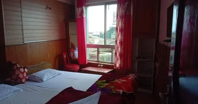 Deluxe Dört Kişilik Oda