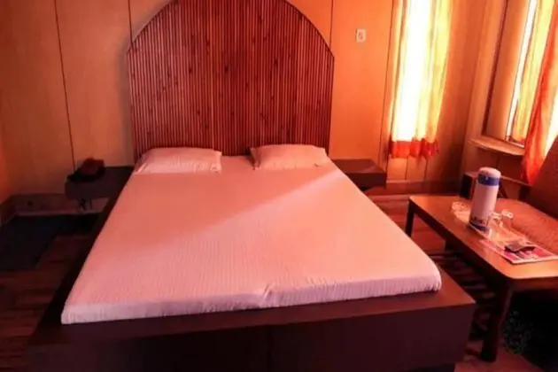 Deluxe Tek Büyük Yataklı Oda, Dağ Manzaralı