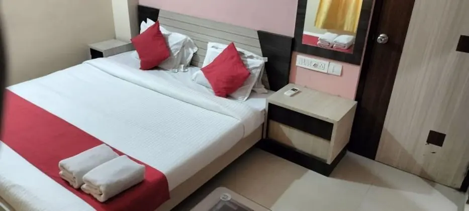 Deluxe Tek Büyük Yataklı Oda, Birden Çok Yatak, Şehir Manzaralı
