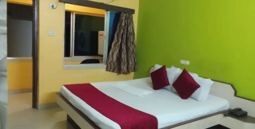 Deluxe Tek Büyük Yataklı Oda, Balkon, Şehir Manzaralı