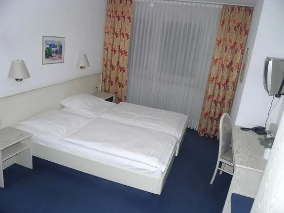 Standard Tek Büyük veya İki Ayrı Yataklı Oda