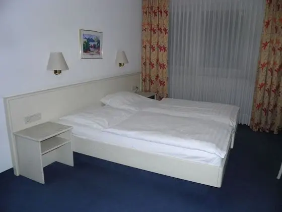 Standard Tek Büyük veya İki Ayrı Yataklı Oda