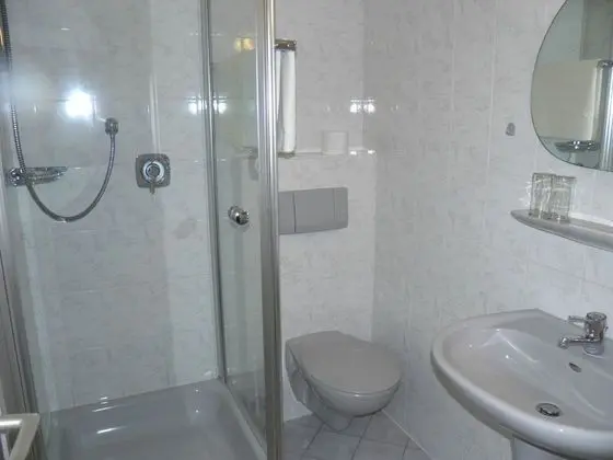 Standard Tek Büyük veya İki Ayrı Yataklı Oda