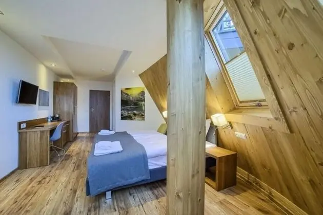 Classic Tek Büyük Yataklı Oda