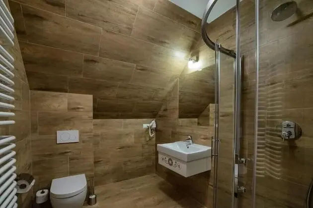 Classic Üç Kişilik Oda