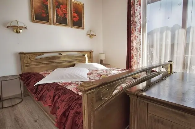 Premium Tek Büyük Yataklı Oda