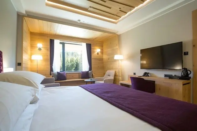 Superior Tek Büyük veya İki Ayrı Yataklı Oda