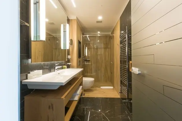 Superior Tek Büyük veya İki Ayrı Yataklı Oda