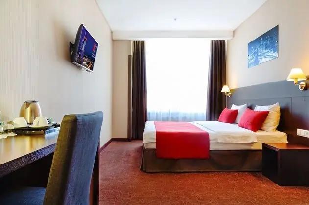 Business Tek Büyük veya İki Ayrı Yataklı Oda