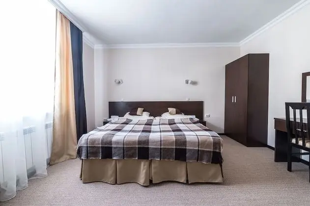 Standard Tek Büyük Yataklı Oda (with one extra bed)