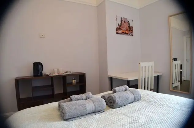 Tek Büyük Yataklı Oda