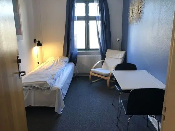 Tek Kişilik Oda, Ortak Banyo