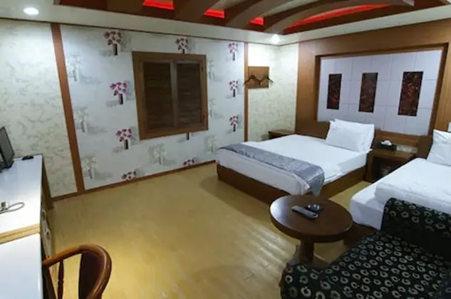 Deluxe İki Ayrı Yataklı Oda