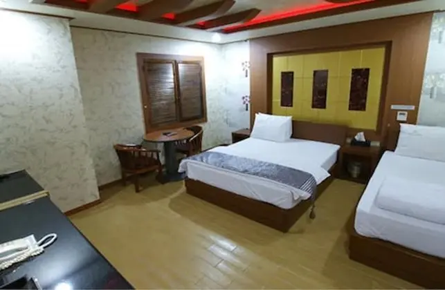 Deluxe İki Ayrı Yataklı Oda