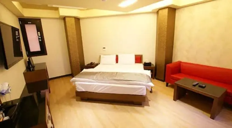 Deluxe Tek Büyük Yataklı Oda