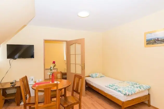 Basic Dört Kişilik Oda, Birden Çok Yatak, Sigara İçilmez