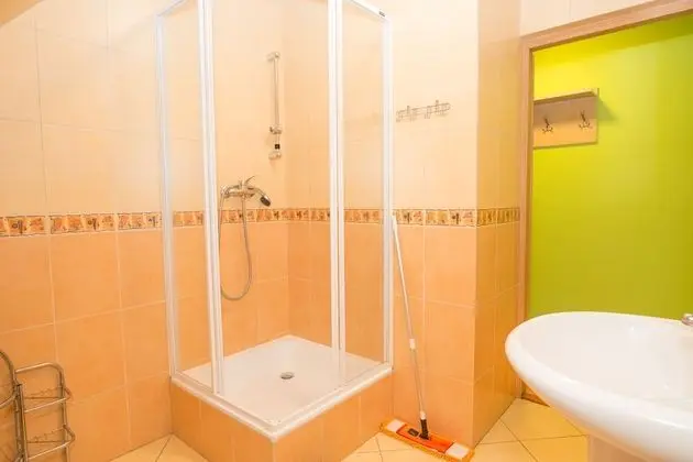 Basic Dört Kişilik Oda, Birden Çok Yatak, Sigara İçilmez