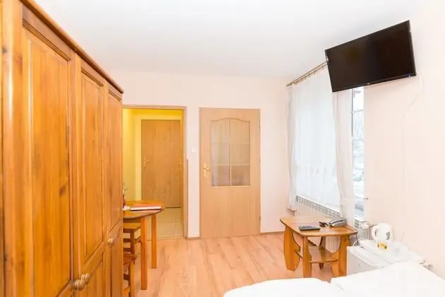 Basic Oda, 1 Büyük (Queen) Boy Yatak, Sigara İçilmez