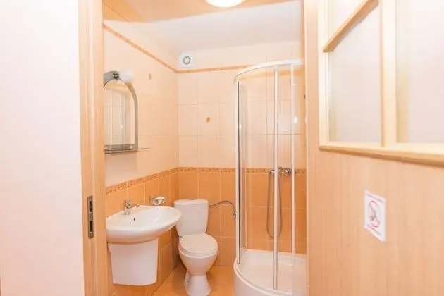 Basic Oda, 1 Büyük (Queen) Boy Yatak, Sigara İçilmez