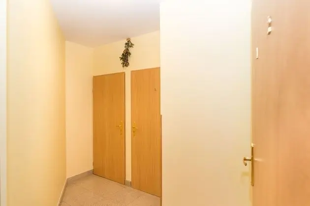 Basic Üç Kişilik Oda, Birden Çok Yatak, Sigara İçilmez