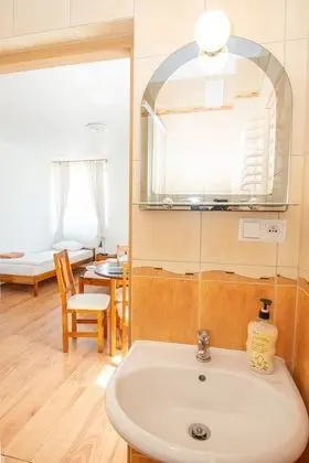 Basic Üç Kişilik Oda, Birden Çok Yatak, Sigara İçilmez