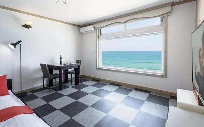 Oda (Deluxe 303 (Ocean View))