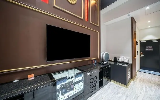Oda (VIP Suite A - Duplex Room (1 room 1 p)