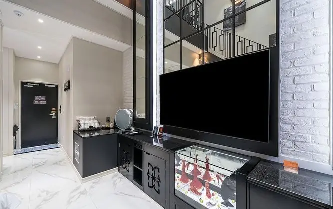 Oda (VIP Suite B - Duplex Room (1 room 1 p)