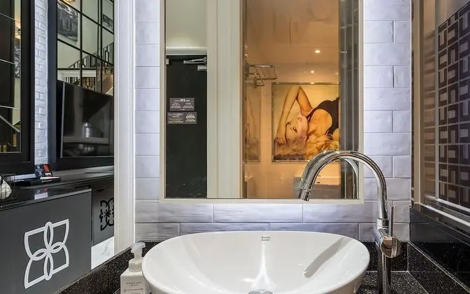 Oda (VIP Suite B - Duplex Room (1 room 1 p)