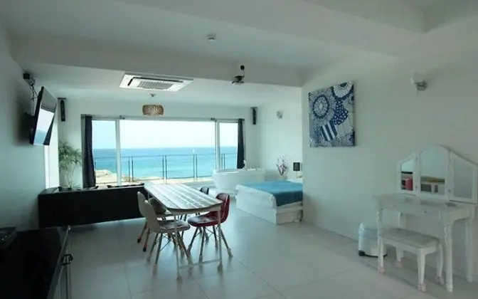 Oda (Malibu (Whirlpool Spa Ocean View))