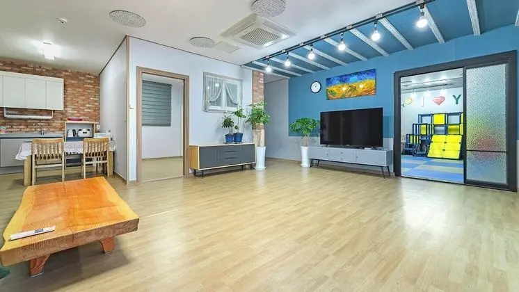 Basic Oda, 2 Yatak Odası (Pinekids)