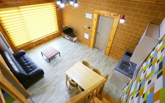 Oda (Room No2)
