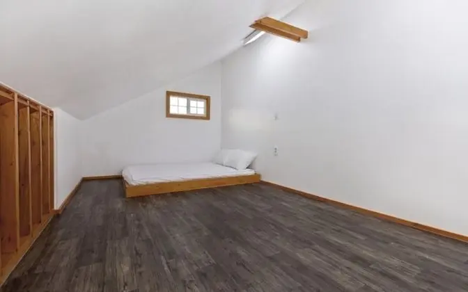 Oda (Room 205 (mountain direction duplex))