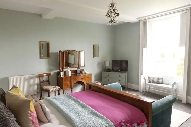 Tek Büyük Yataklı Oda, Bahçe Manzaralı (Private External Bathroom, Carolina)