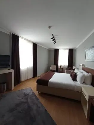 Standart Oda, Şehir Manzaralı