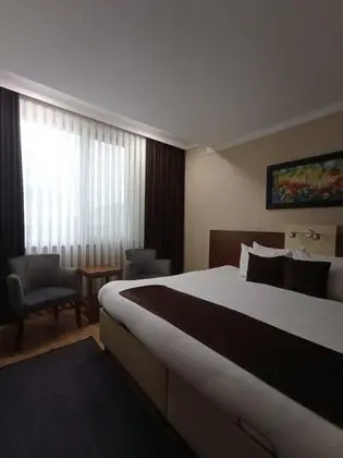 Standart Oda, Şehir Manzaralı