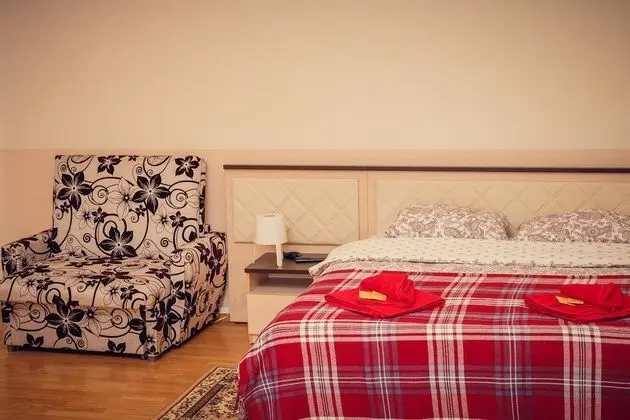 Standard Dört Kişilik Oda, Ortak Banyo