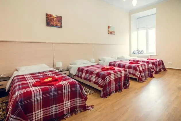 Standard Dört Kişilik Oda, Ortak Banyo