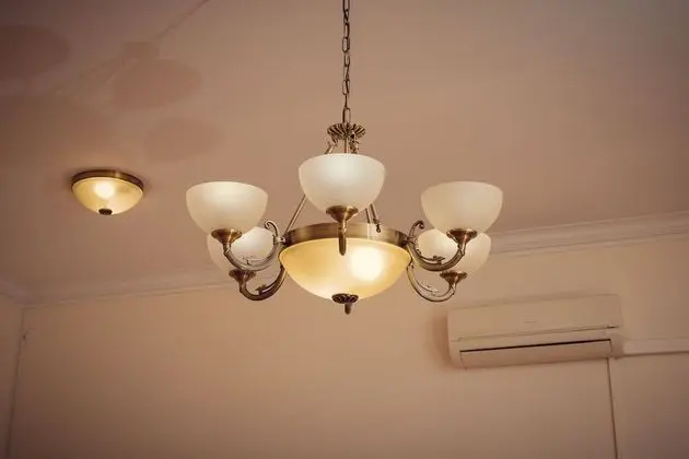 Standard Dört Kişilik Oda, Ortak Banyo