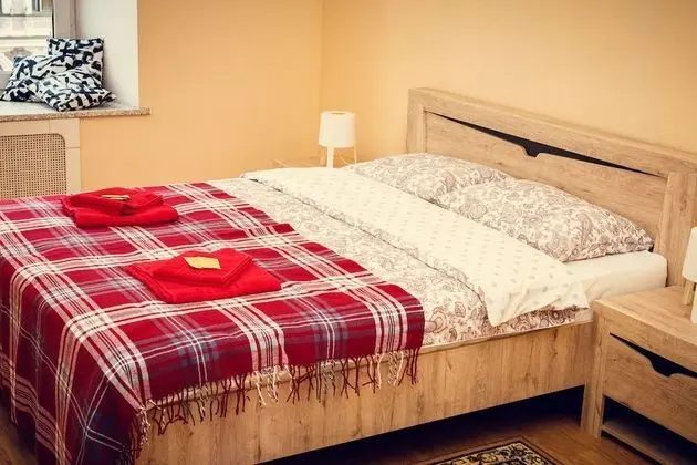 Standard Tek Büyük veya İki Ayrı Yataklı Oda, Ortak Banyo