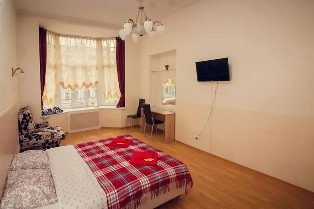 Standard Tek Büyük veya İki Ayrı Yataklı Oda, Ortak Banyo