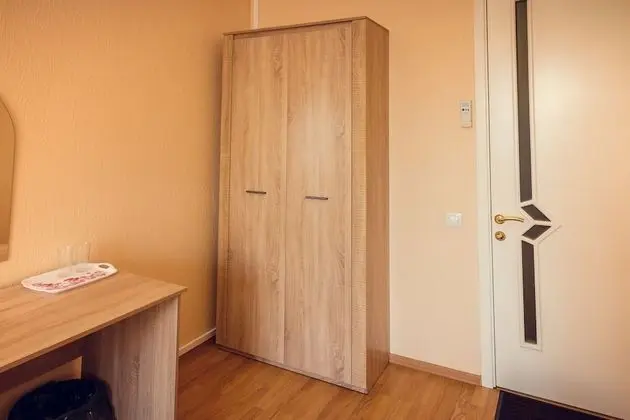 Standard Tek Büyük veya İki Ayrı Yataklı Oda, Ortak Banyo