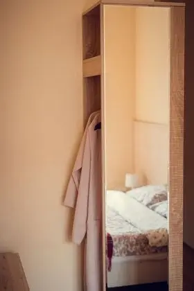 Standard Tek Büyük veya İki Ayrı Yataklı Oda, Ortak Banyo