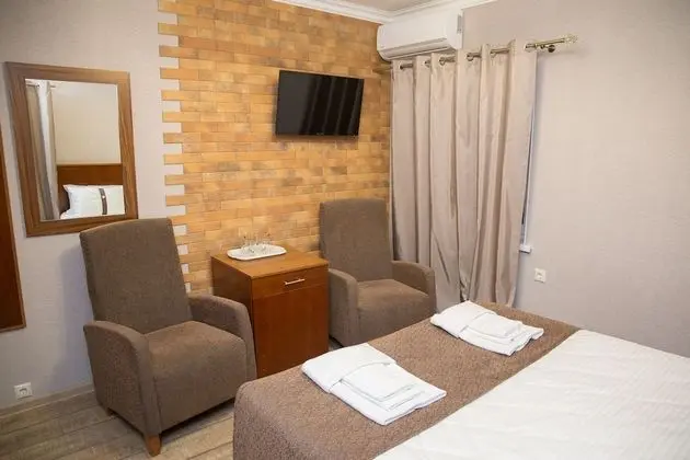 Standard Tek Büyük Yataklı Oda