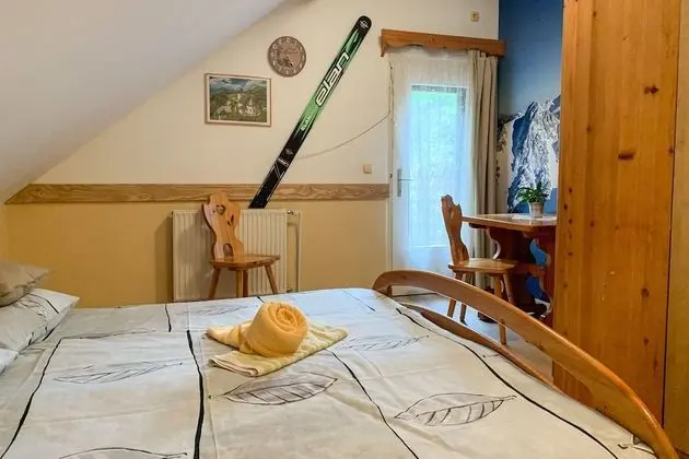 Tek Büyük Yataklı Oda, Dağ Manzaralı