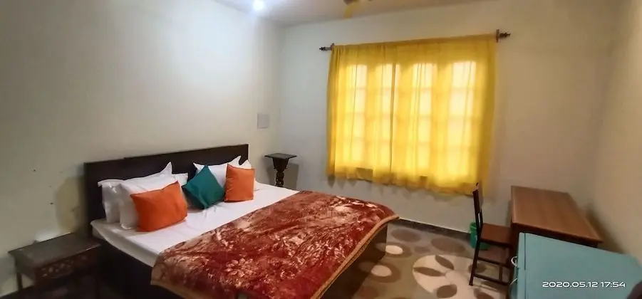 Deluxe Double Private Room Shared