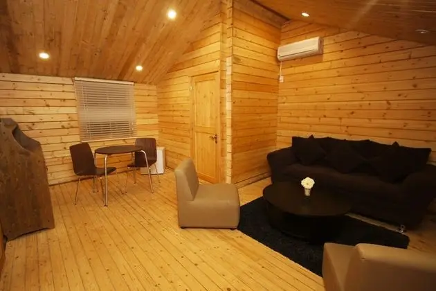 Oda (Small Cabin)